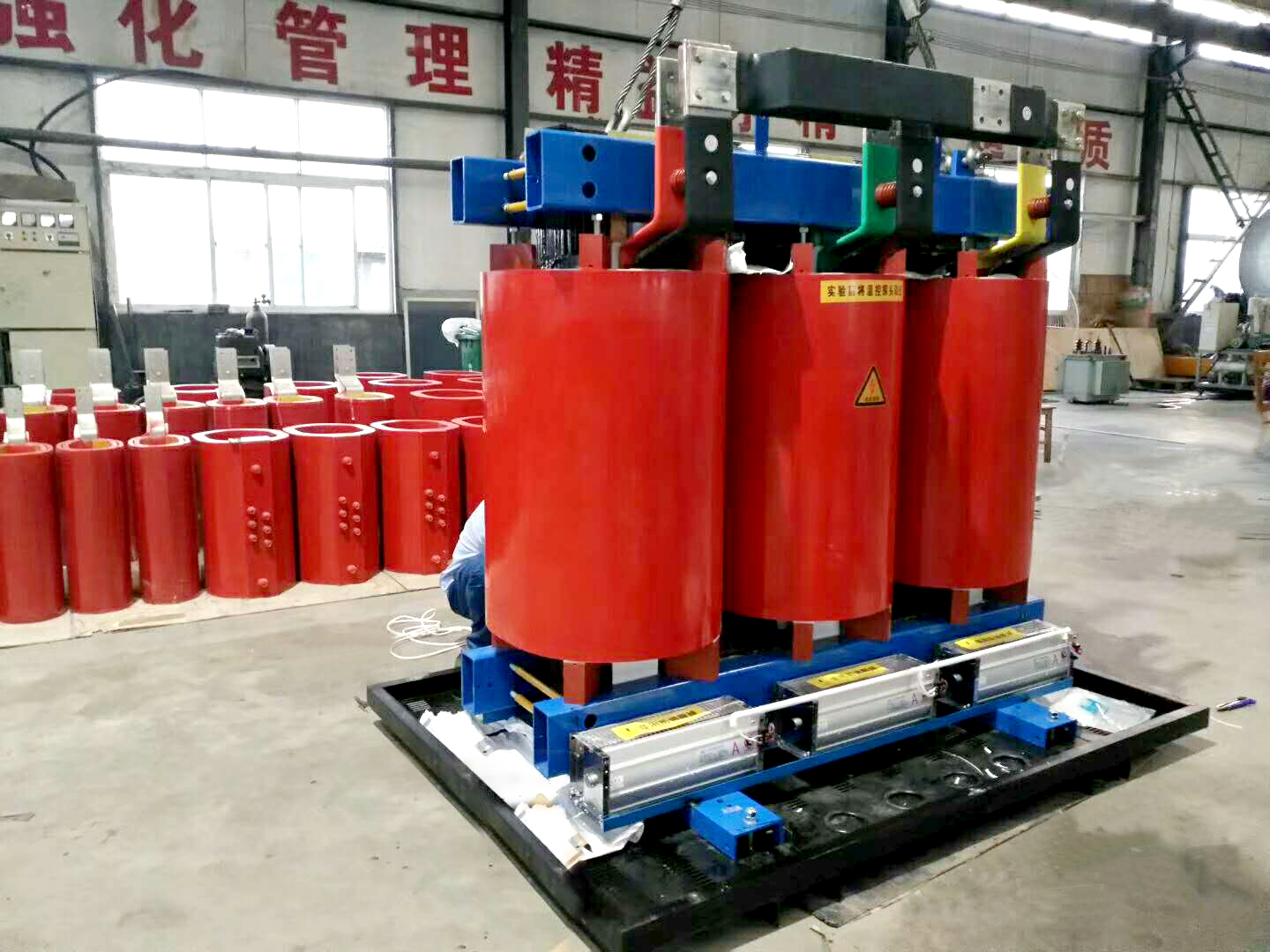 信阳SCB10干式变压器